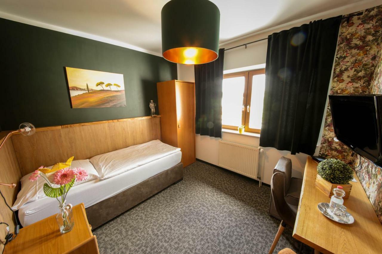 Hotel Kraus Μπίλεφελντ Εξωτερικό φωτογραφία